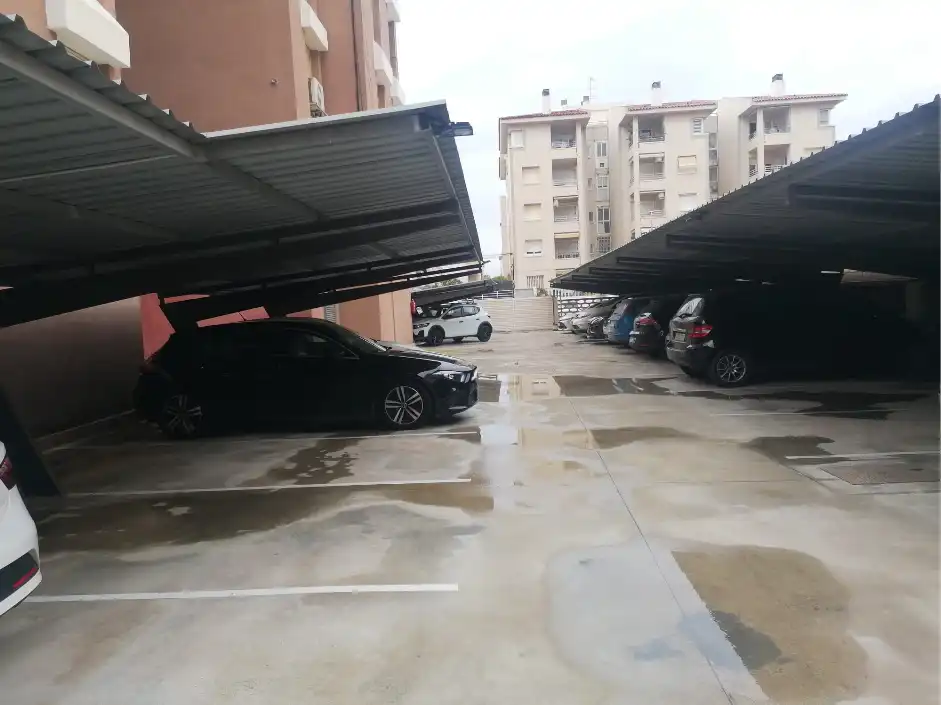 Aparcament de Pis en venda en Calafell amb Terrassa, Traster i Piscina comunitària