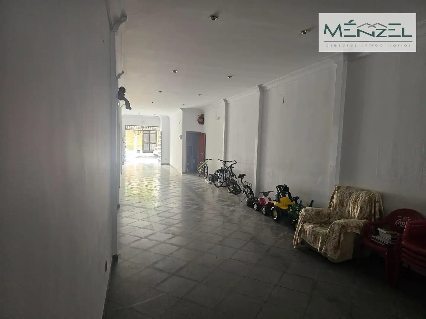 Local en venta en Coria del Río