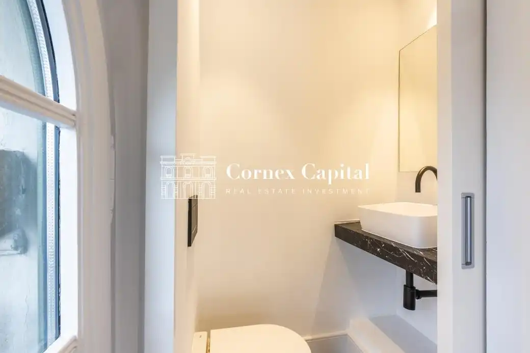 Badezimmer von Maisonette zum Verkauf in Barcelona mit Heizung, Terrasse und Abstellraum