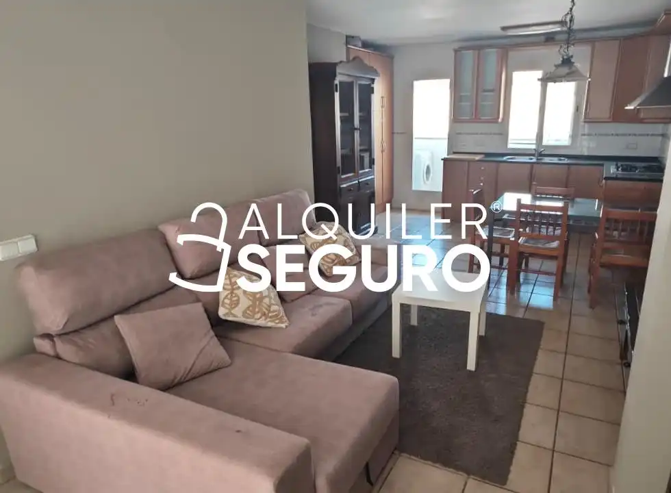 Àtic de lloguer a del Bolero, Cas Capiscol