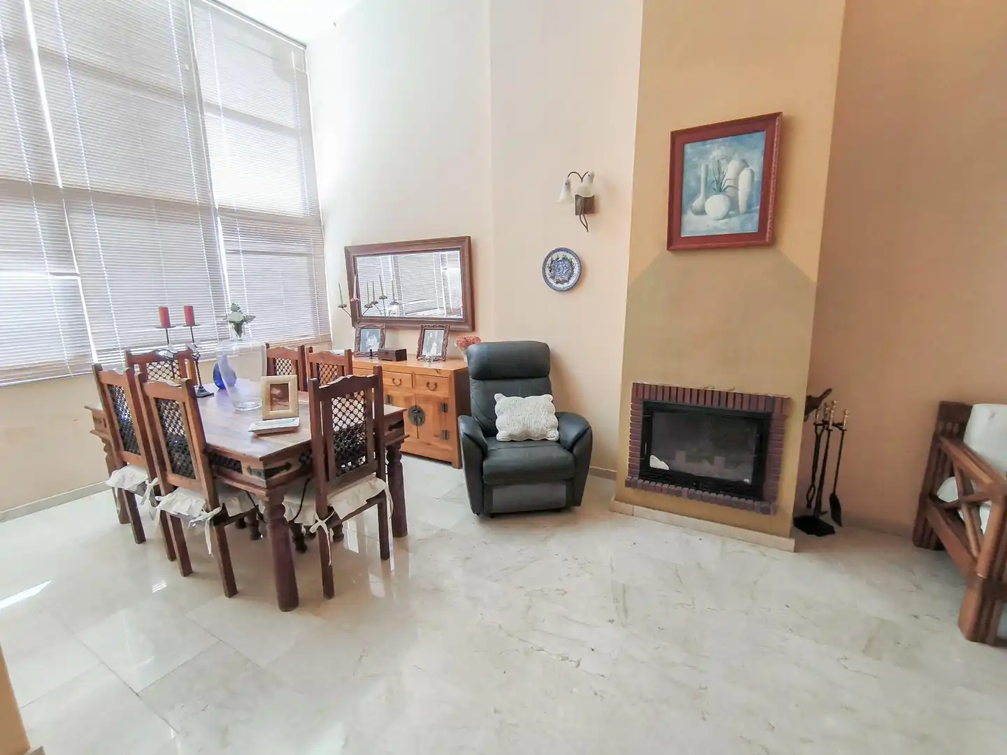 Sala de estar de Casa o chalet en venta en La Nucia con Aire acondicionado, Jardín privado y Terraza