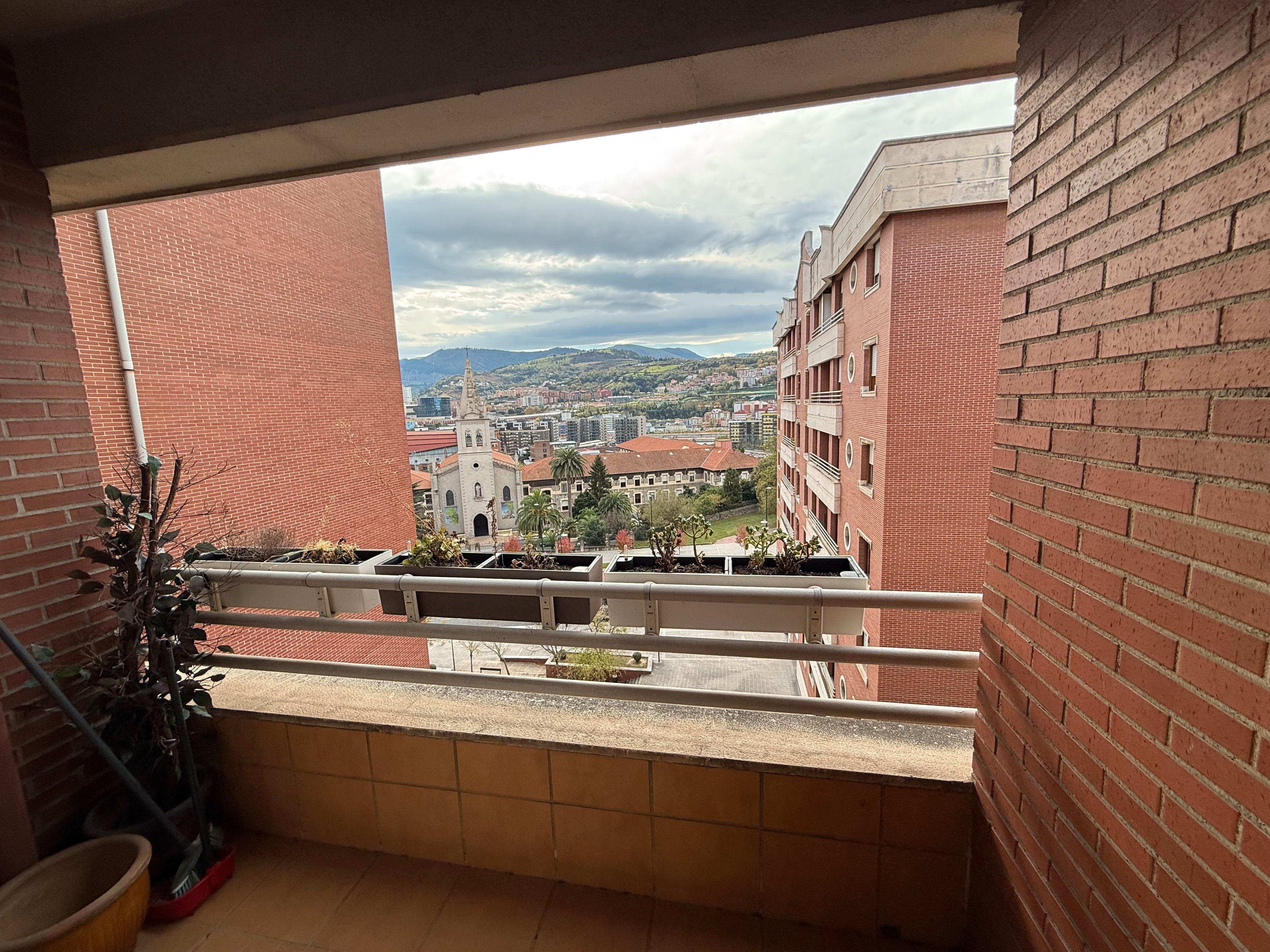 Exterior view of Flat for sale in Bilbao   with Storage room and Balcony