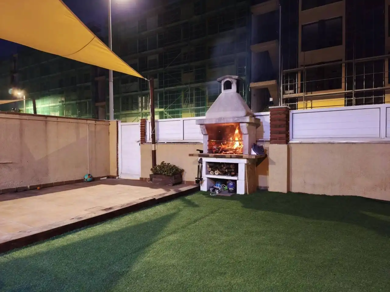 Terraza de Piso de alquiler en Cubelles con Aire acondicionado, Calefacción y Jardín privado