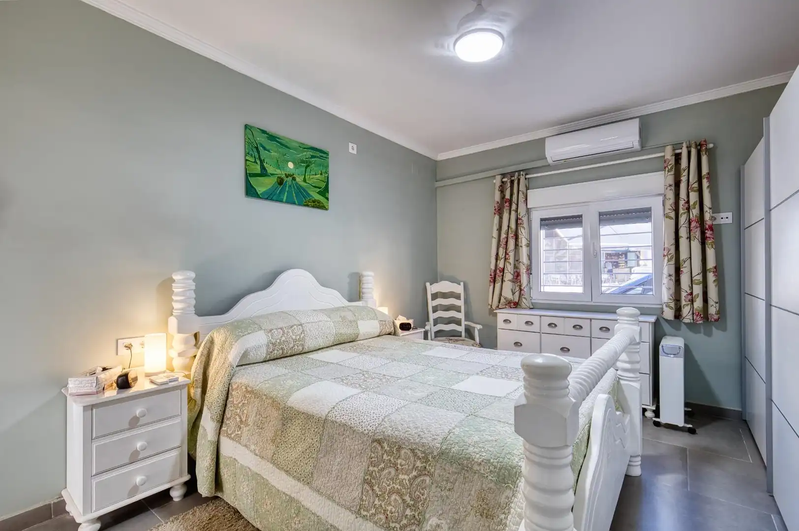 Habitación de Casa adosada en venta en Torre-Pacheco con Aire acondicionado, Calefacción y Jardín privado