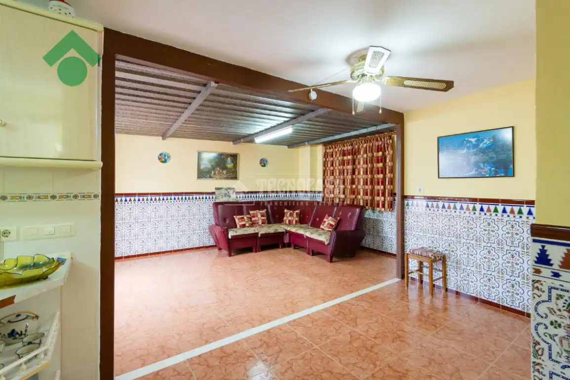 Casa adosada en venda a Almuñecar Centro