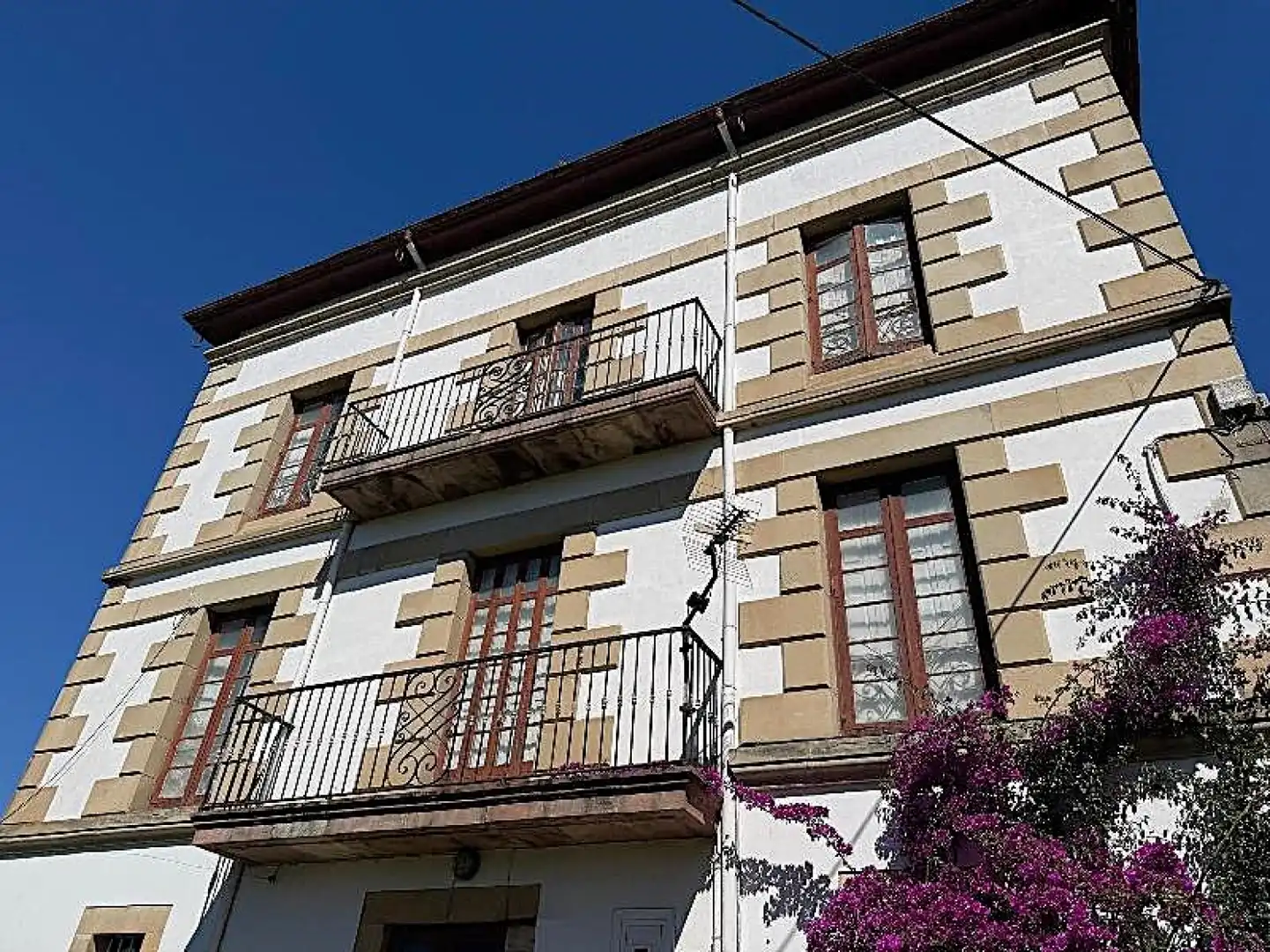 Vista exterior de Casa o xalet en venda en Reocín amb Jardí privat i Traster
