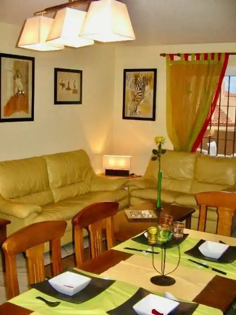 Living room of Flat for sale in Marbella  with Air Conditioner, Heating and Private garden