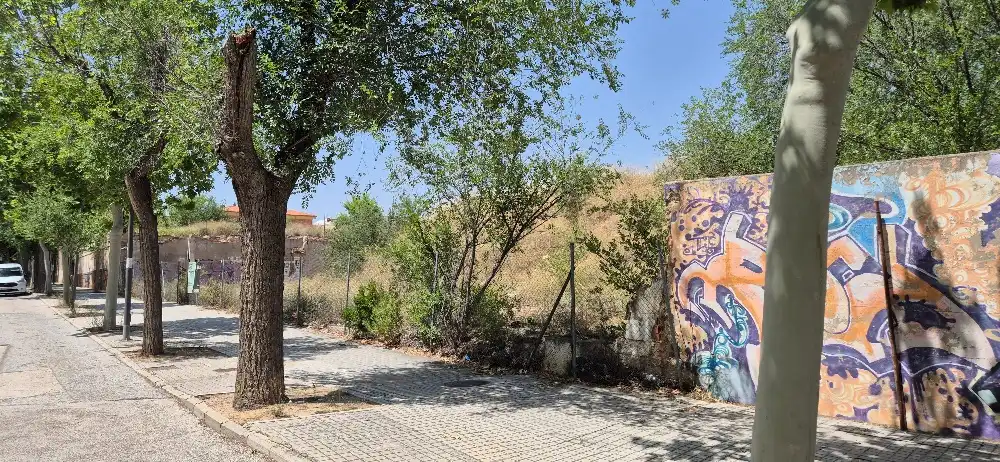 Außenansicht von Residential zum Verkauf in Almansa