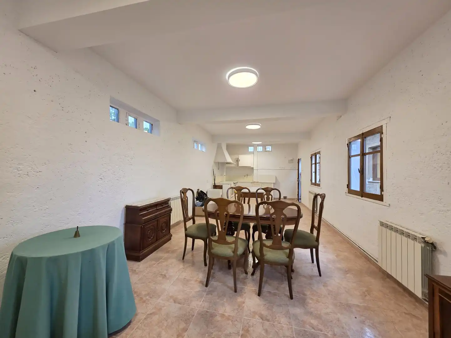 Menjador de Casa o xalet de lloguer en Siero amb Calefacció, Parquet i Terrassa