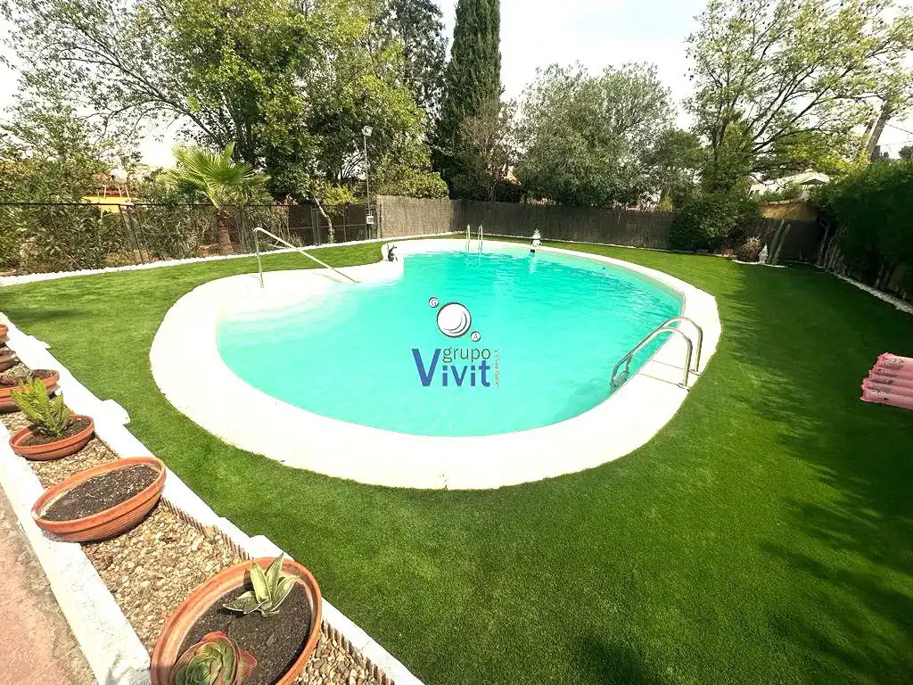 Piscina de Casa o chalet en venta en Alcalá de Guadaira con Aire acondicionado, Jardín privado y Piscina