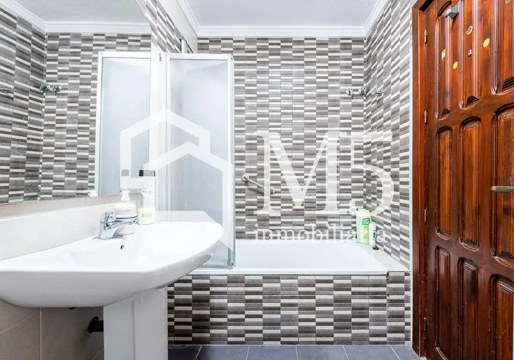 Flat with pool for sale in Torre del Mar, imagen 19