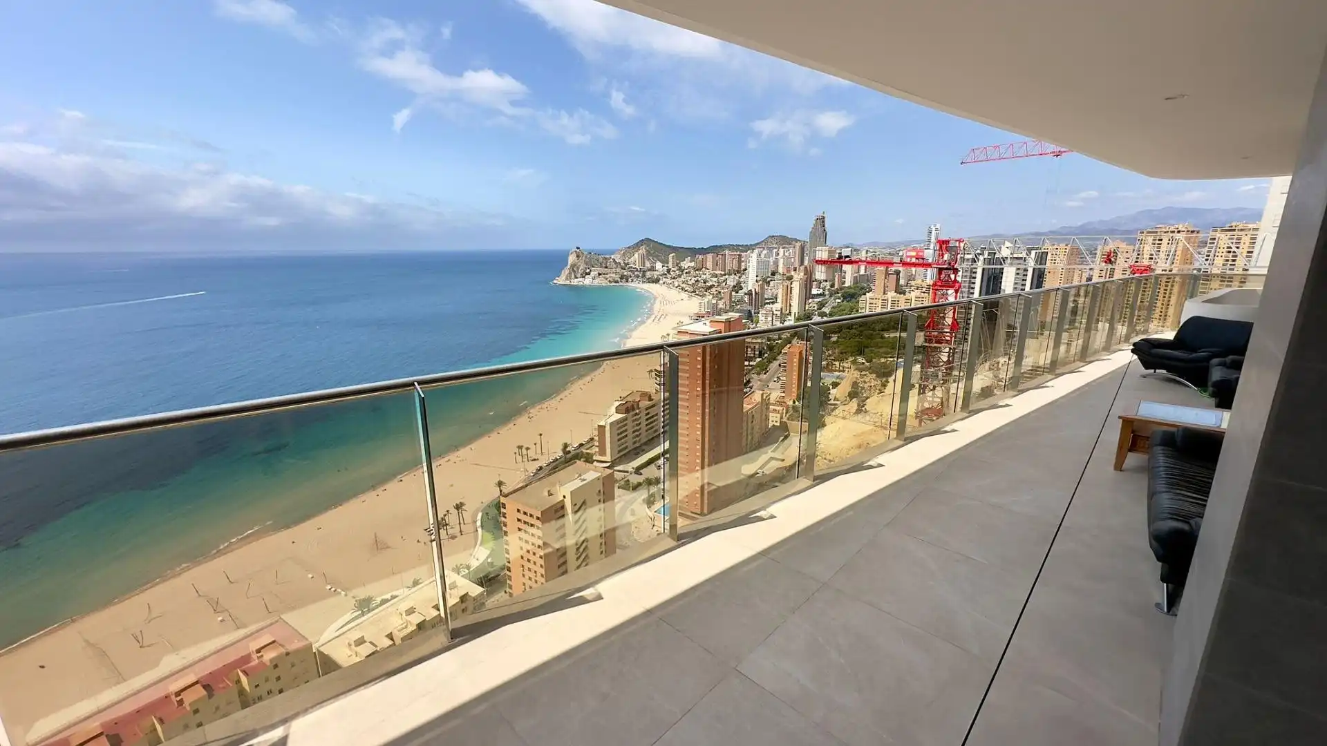 Ático con piscina en venta en Playa de Poniente