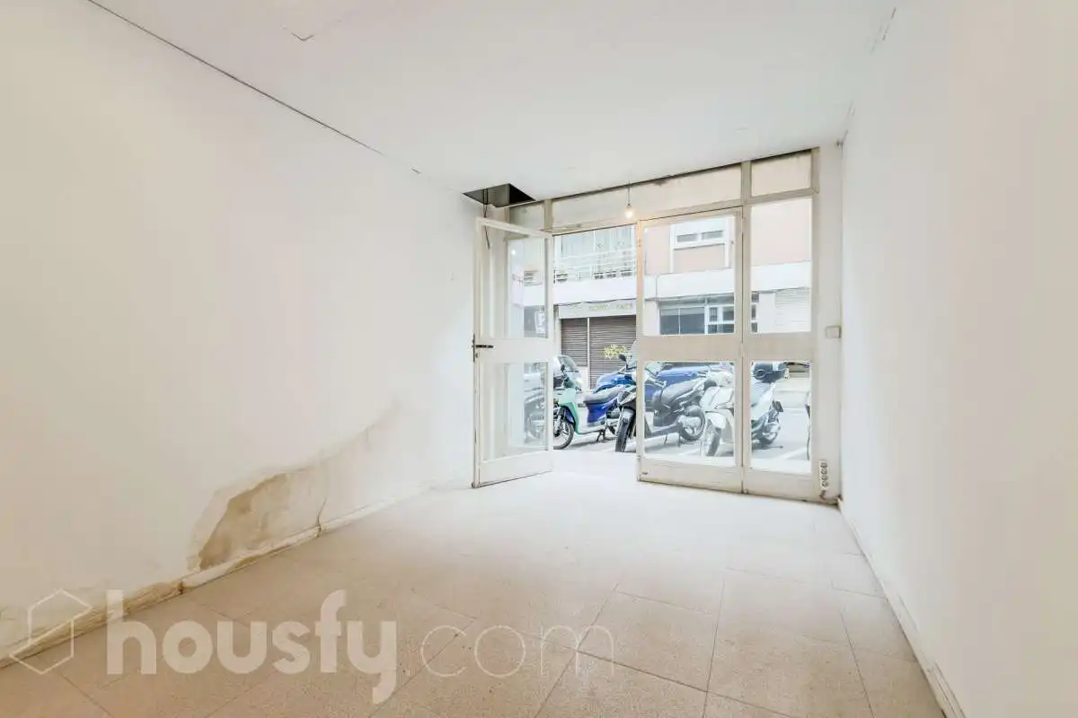 Business premises for sale in Carrer del Riu de l'Or .