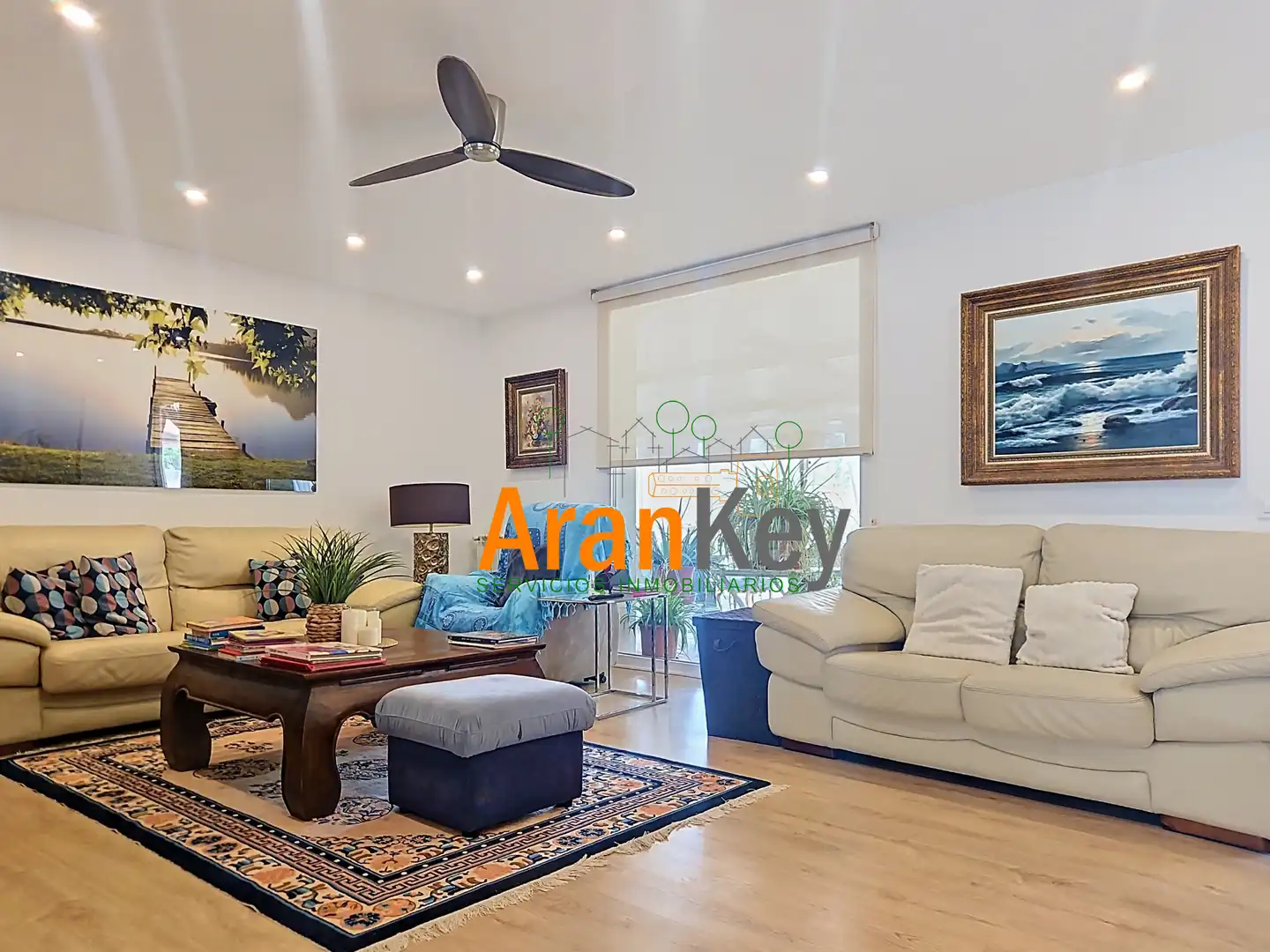 Living room of Houses for sale in Colmenar de Oreja  with Air Conditioner, Heating and Private garden