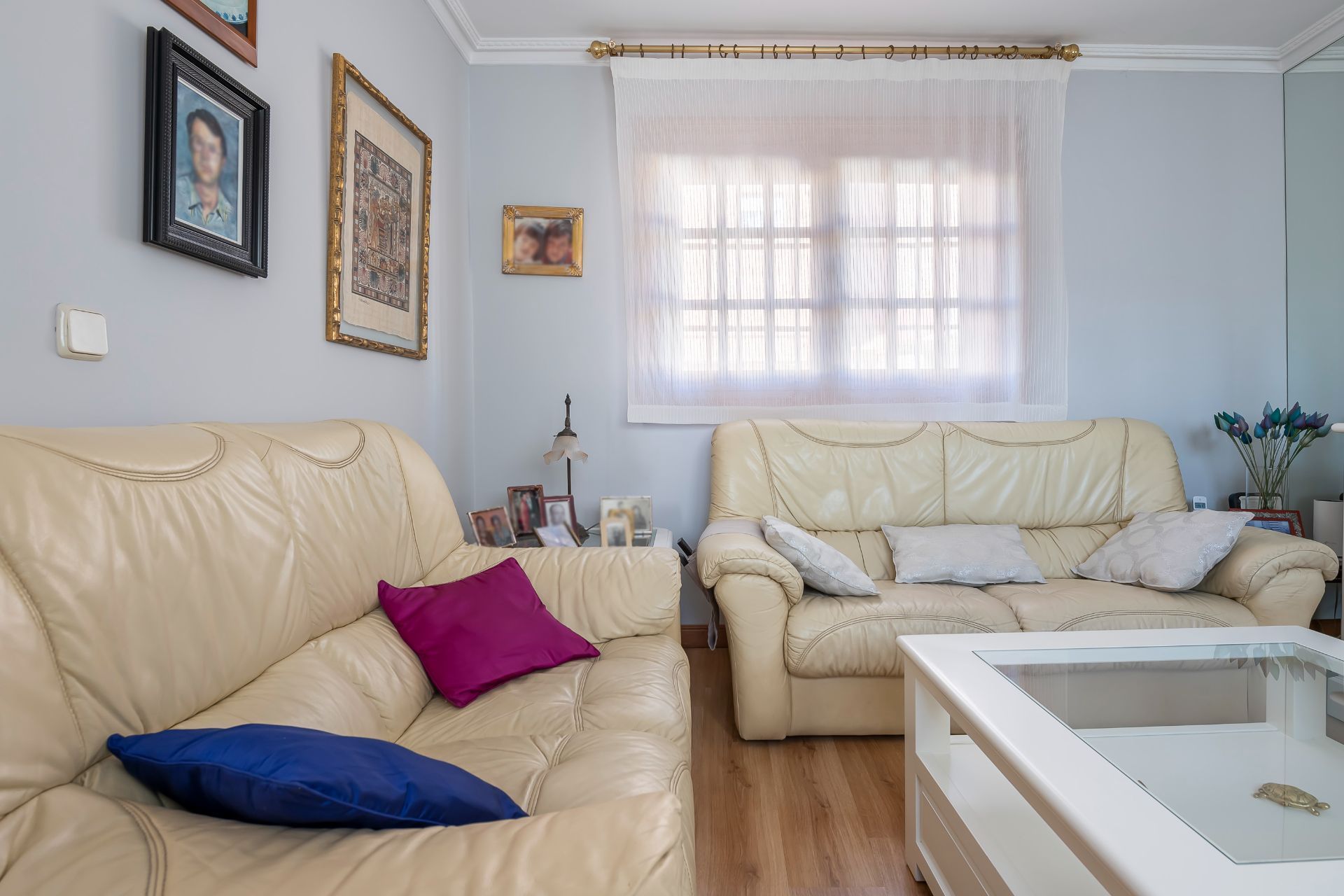 Living room of House or chalet for sale in Alcobendas  with Air Conditioner and Heating