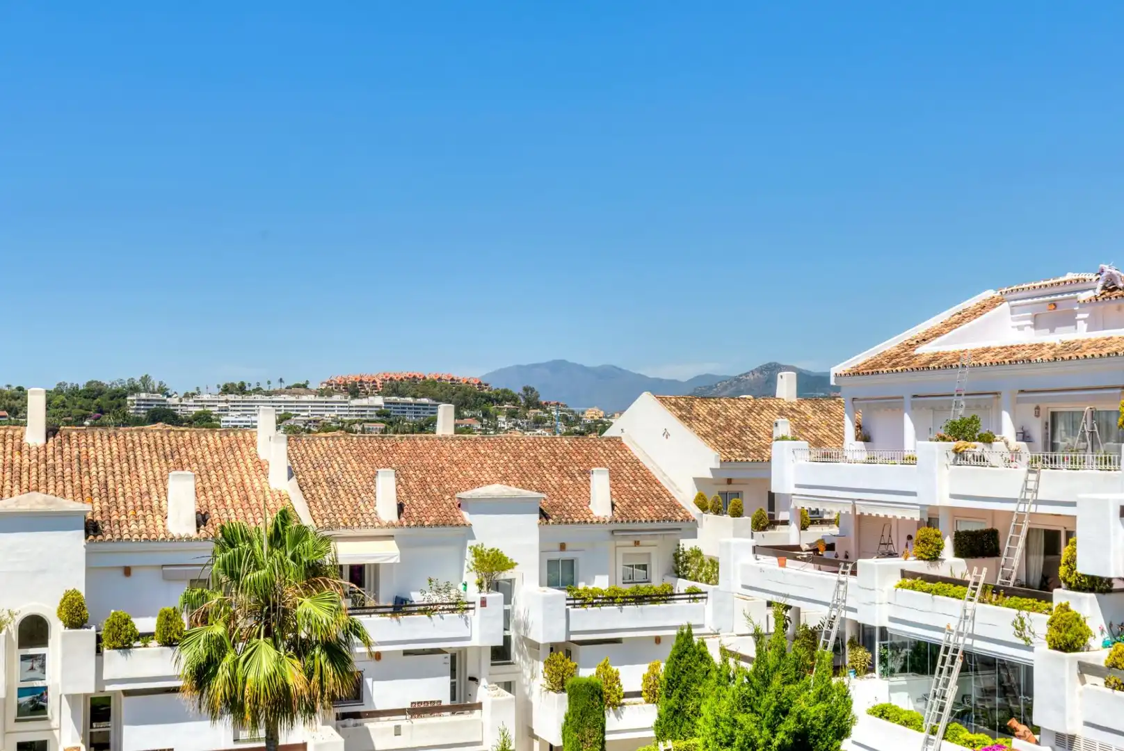 Exterior view of Apartments for sale in Marbella  with Air Conditioner, Heating and Terrace
