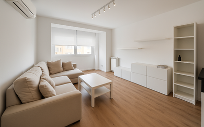Living room of Flat for sale in  Madrid Capital  with Air Conditioner, Heating and Terrace