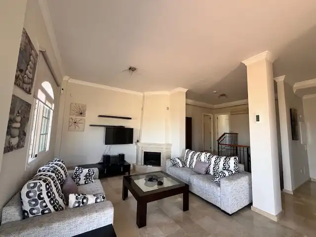 Wohnzimmer von Wohnung zur Miete in Ojén mit Klimaanlage, Heizung und Terrasse