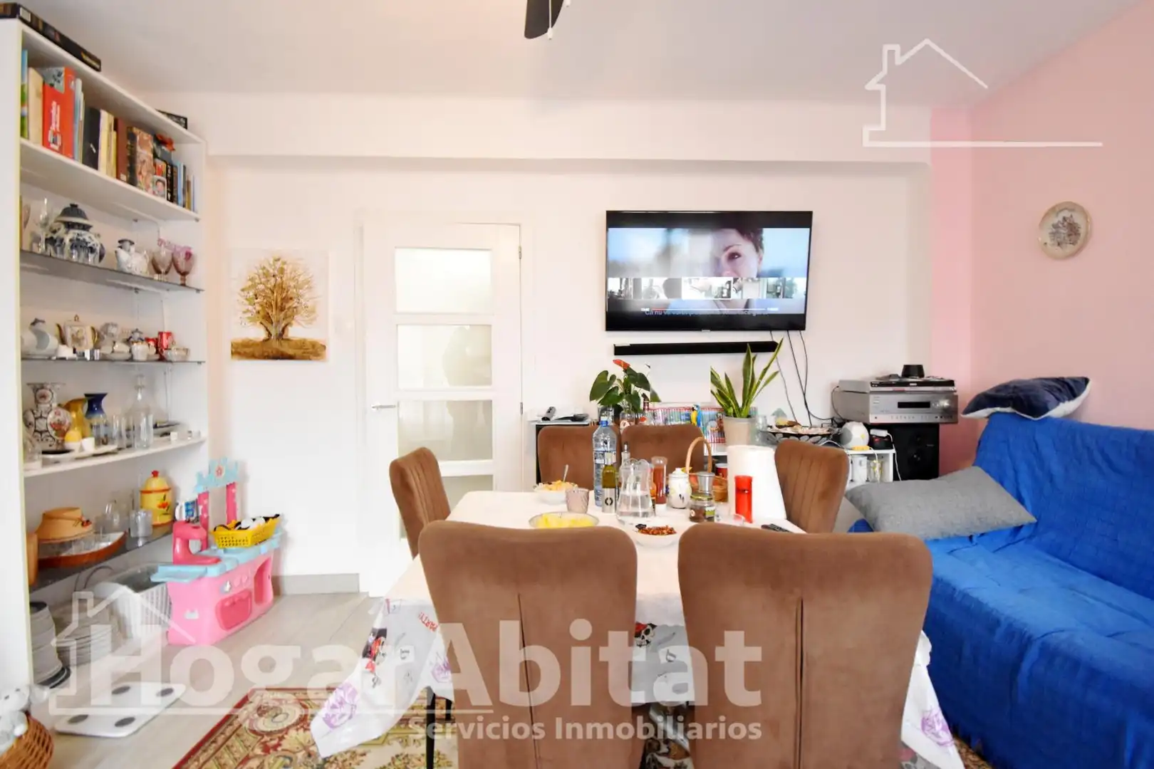 Wohnzimmer von Wohnung zum Verkauf in Oliva mit Parkett, Möbliert und Balkon