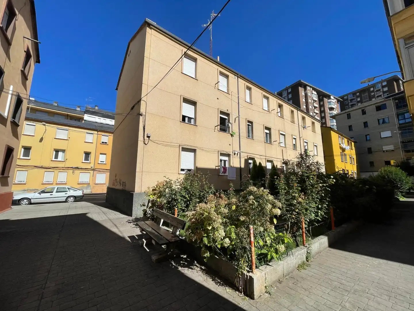 Exterior view of Flat for sale in Zona Alta