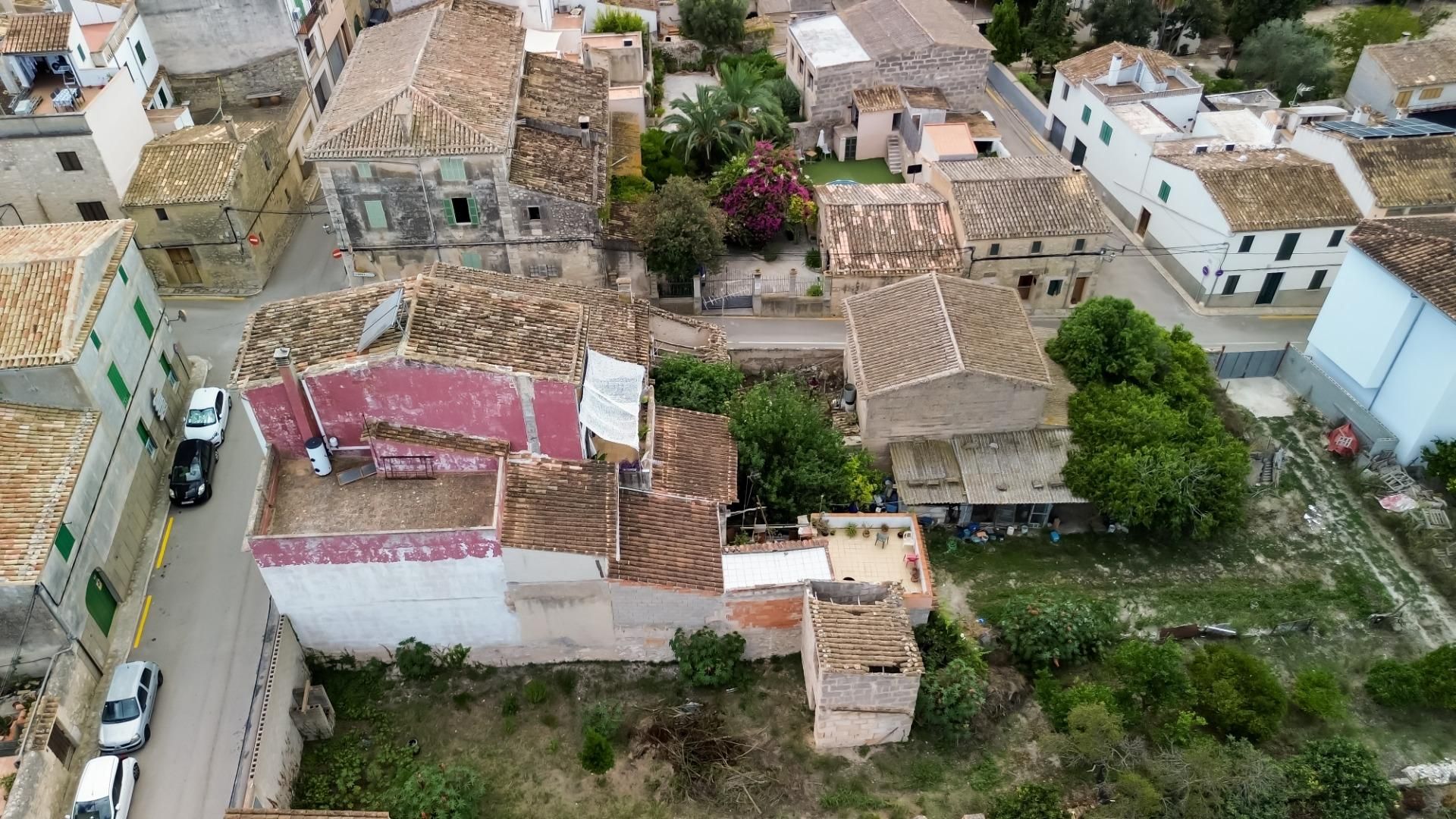 Vista exterior de Casa o xalet en venda en Montuïri amb Jardí privat, Terrassa i Balcó
