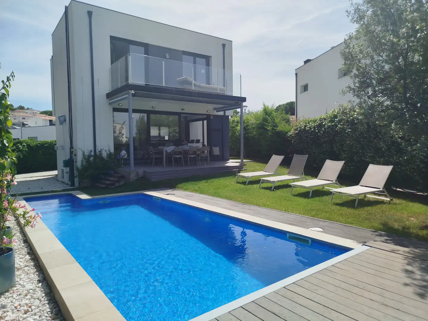 Piscina de Casa o chalet en venta en L'Escala con Aire acondicionado, Calefacción y Jardín privado