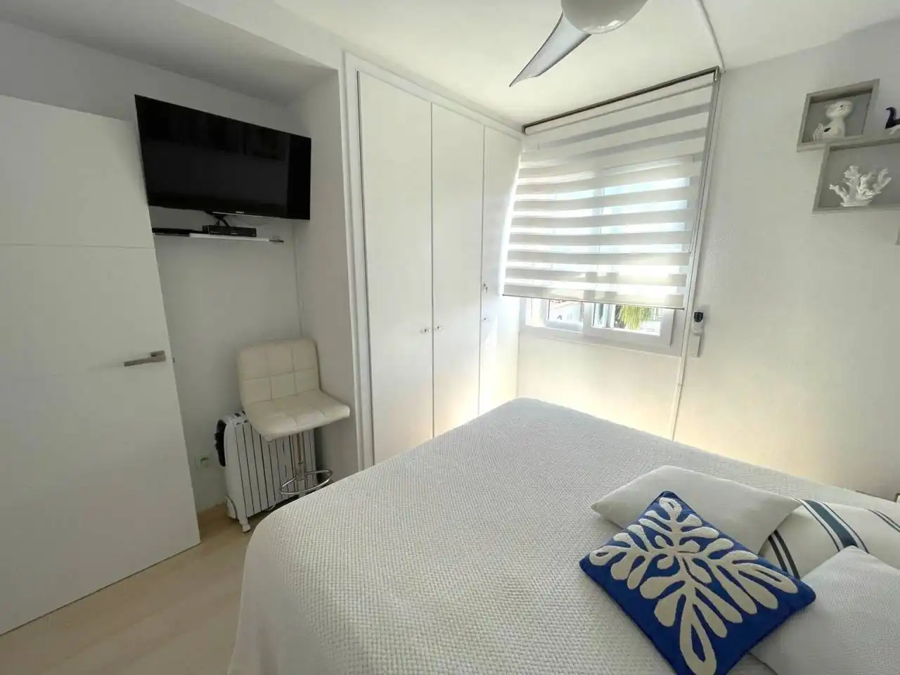 Habitación de Piso en venta en Roses con Aire acondicionado, Terraza y Amueblado
