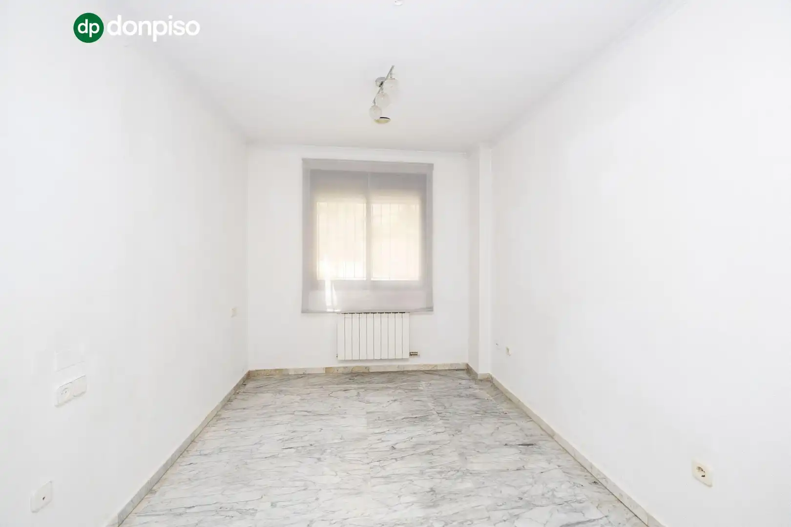 Bedroom of Flat for sale in Genil