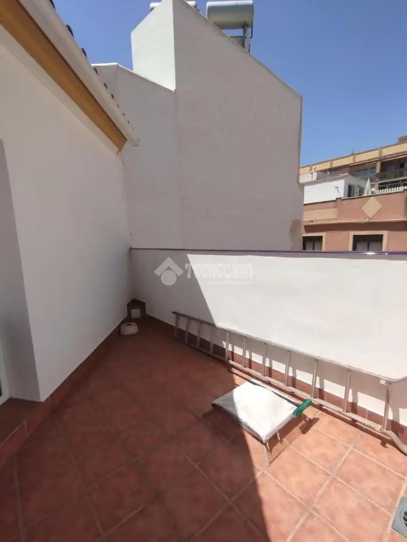 Terrasse von Einfamilien-Reihenhaus zum Verkauf in Málaga mit Klimaanlage, Terrasse und Balkon