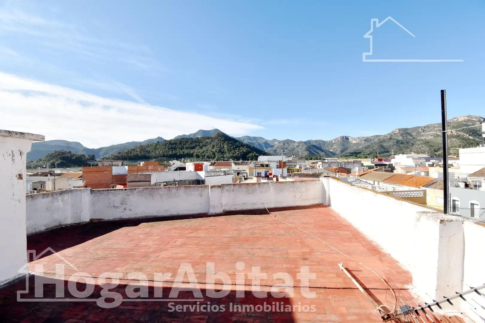 Vista exterior de Casa o xalet en venda en Xeraco amb Terrassa, Traster i Balcó