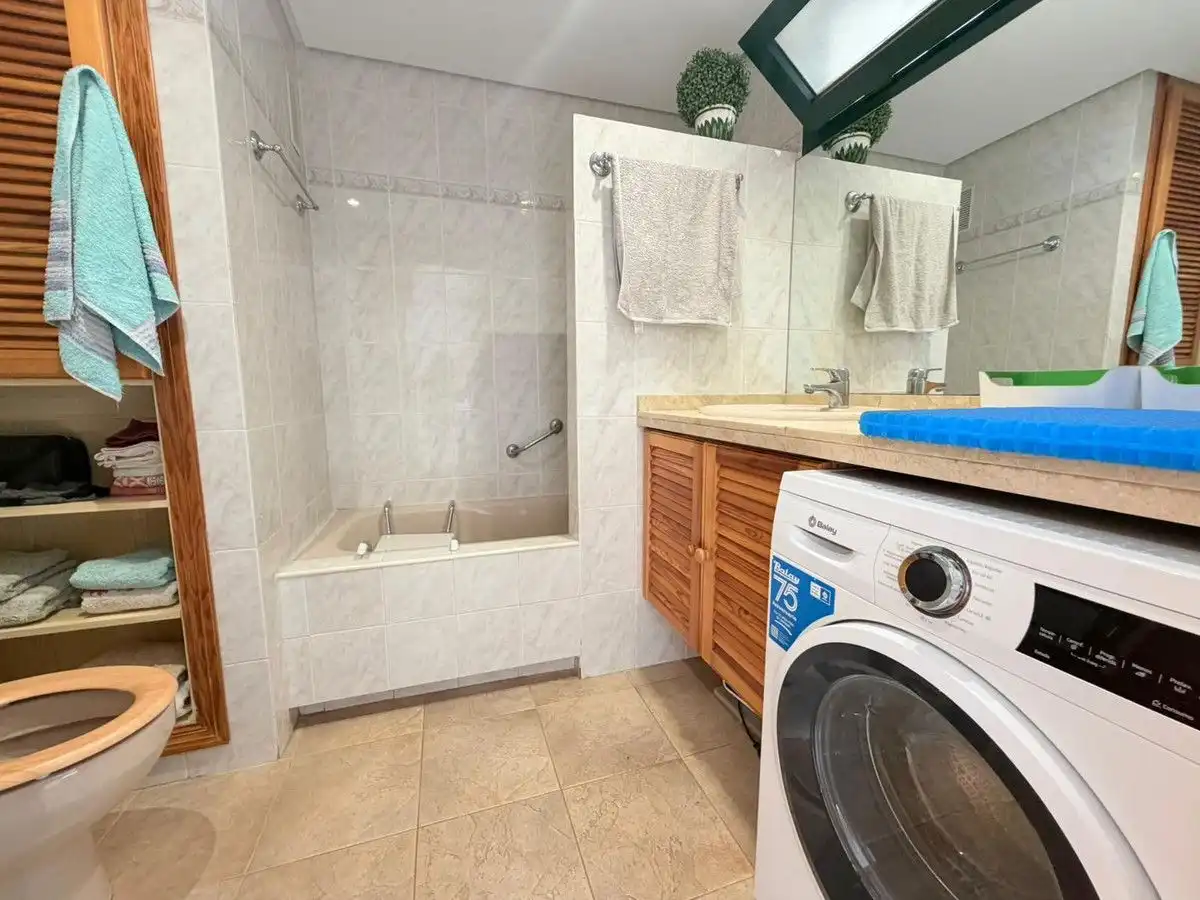 Bany de Apartament en venda en Benalmádena amb Terrassa
