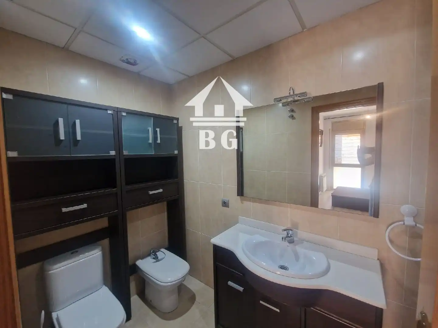 Wohnung zum Verkauf in Lloret de Mar mit Heizung, Terrasse und Abstellraum