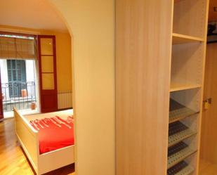 Bedroom of Apartment to rent in  Barcelona Capital  with Furnished, Oven and Washing machine