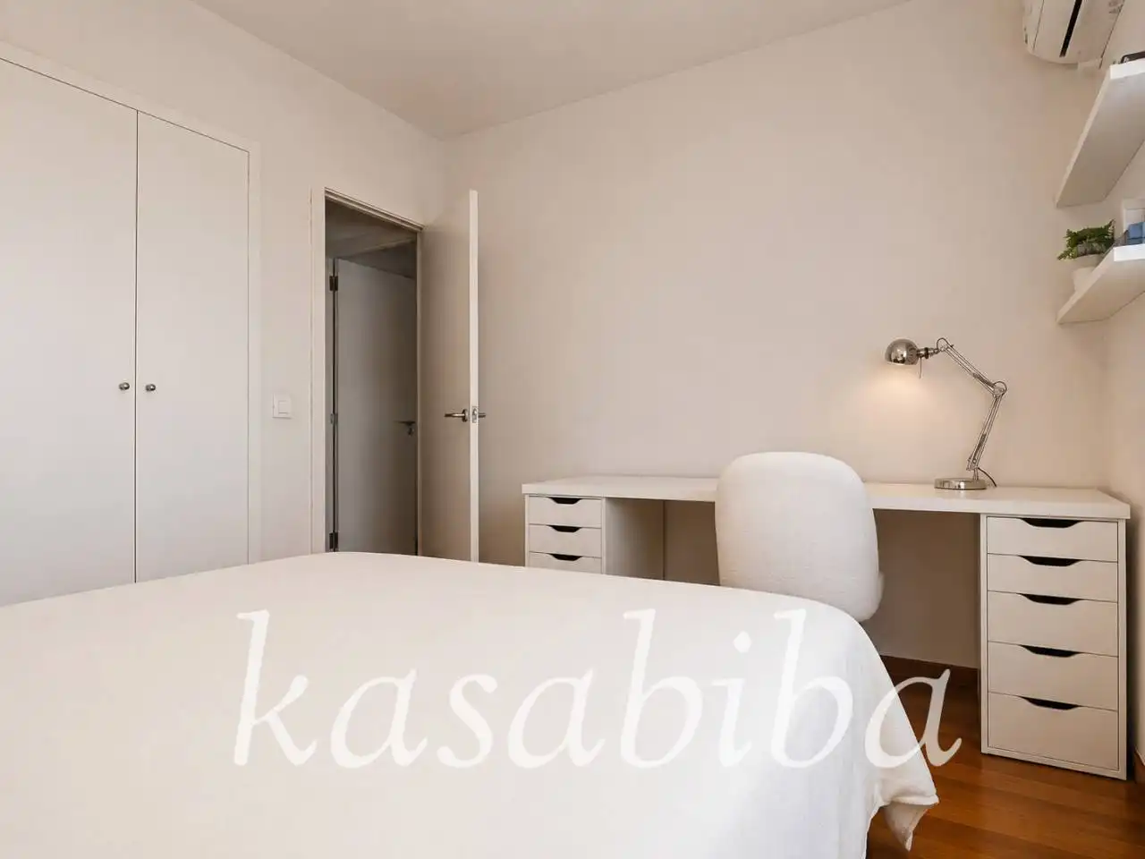 Schlafzimmer von Dachboden zum Verkauf in Valencia mit Klimaanlage, Heizung und Parkett