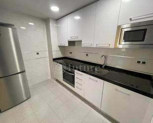 Kitchen of Flat to rent in Salamanca Capital  with Heating, Furnished and Balcony