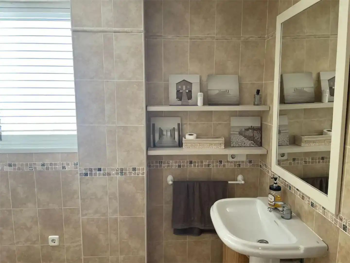 Baño de Piso en venta en Cullera con Aire acondicionado, Piscina y Balcón