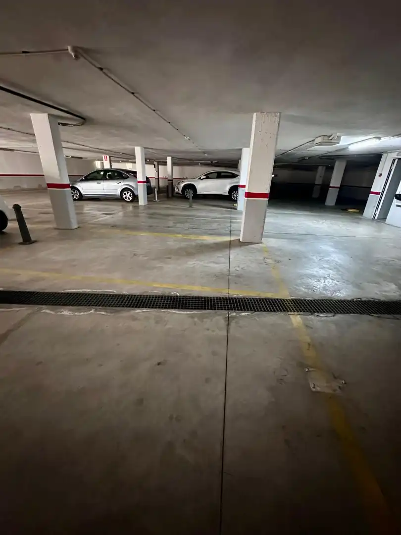 Individual with lift for sale in Passeig de la Universitat, imagen 3