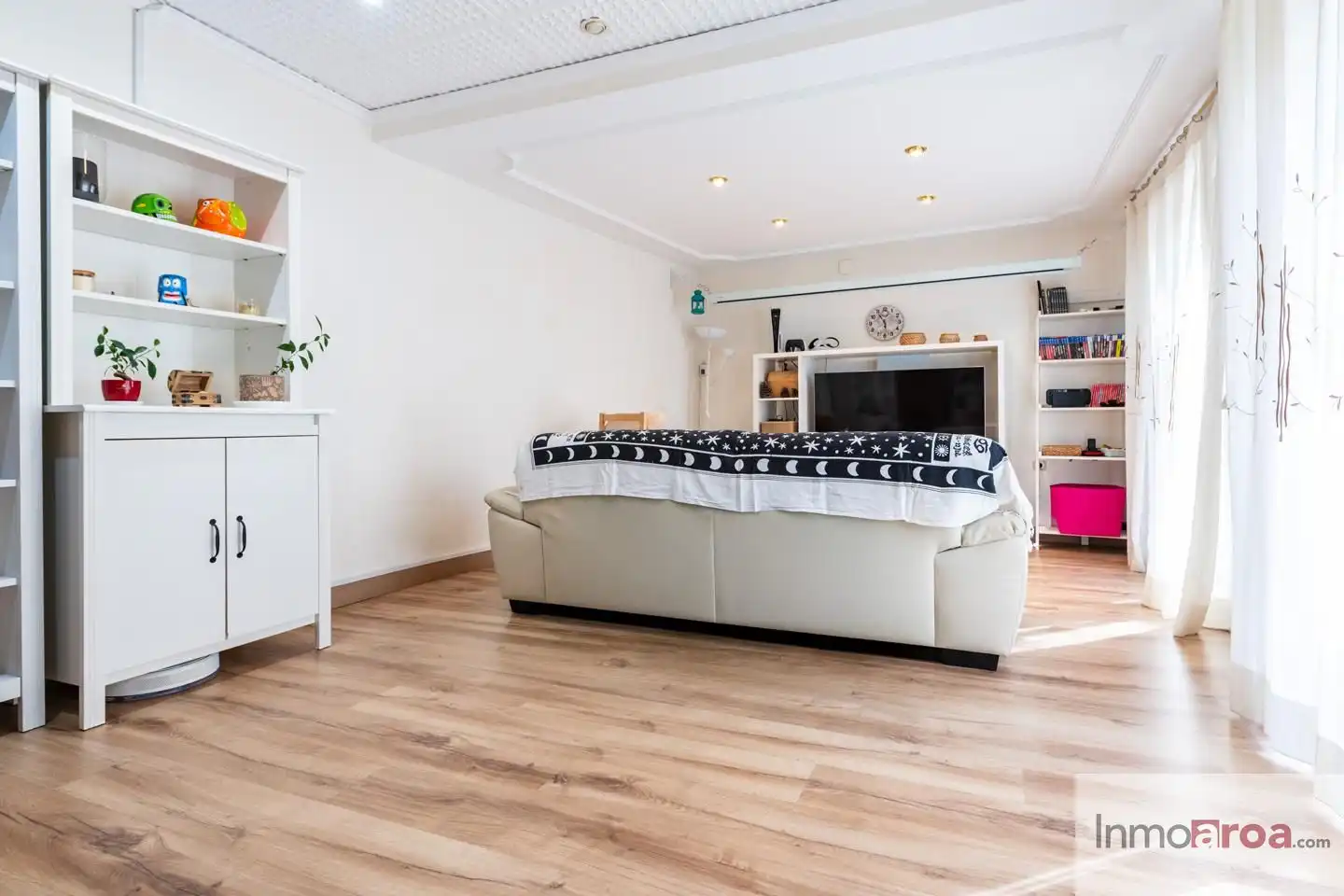Sala de estar de Piso en venta en L'Eliana con Calefacción y Balcón