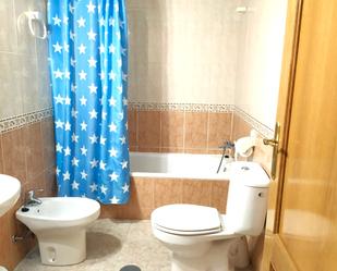 Bathroom of Flat to rent in  Murcia Capital  with Furnished, Oven and Washing machine