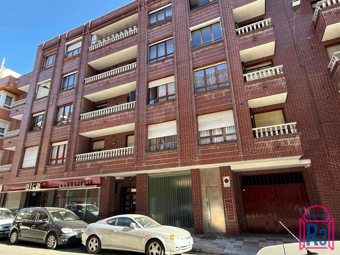 Exterior view of Apartments for rent in León Capital   with Heating, Storage room and Furnished