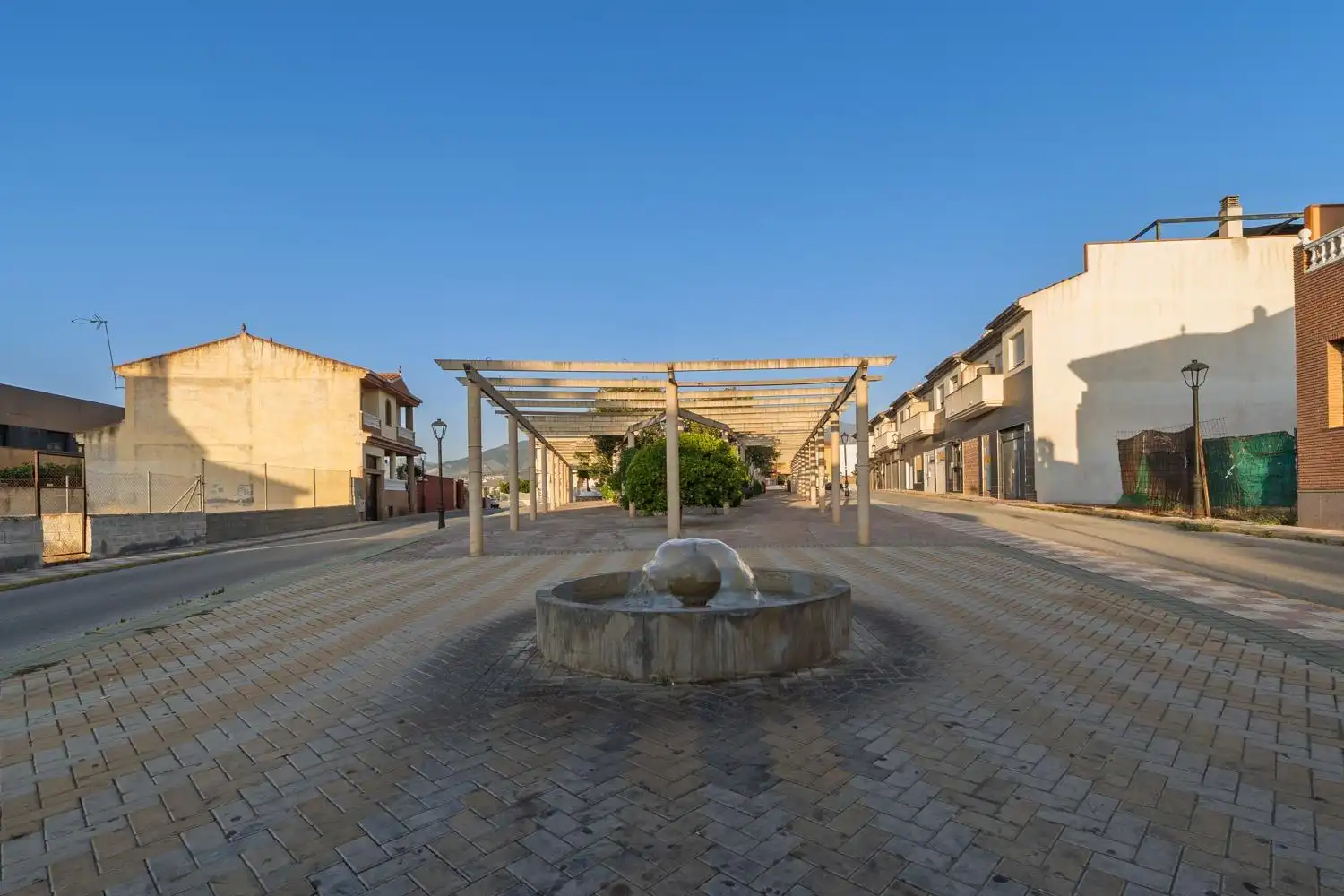 Vista exterior de Àtic en venda en Villa de Otura amb Aire condicionat, Terrassa i Moblat
