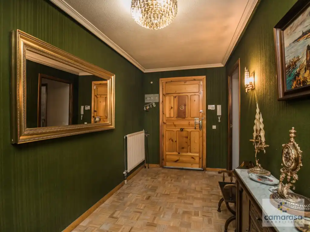Piso en venta en Ávila con Calefacción y Trastero