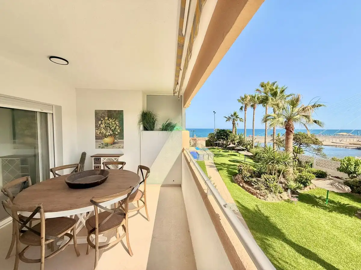Terraza de Apartamento en venta en Fuengirola con Aire acondicionado, Calefacción y Terraza