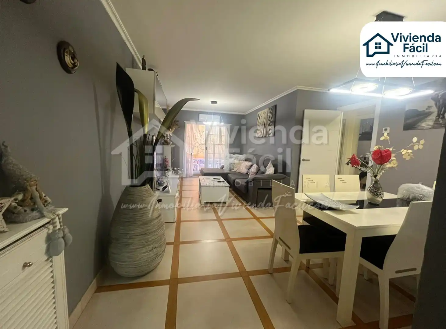 Living room of Flat for sale in Alcobendas  with Air Conditioner, Heating and Parquet flooring