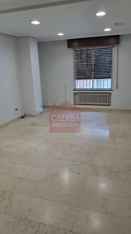 Oficina en Alquiler en San Vicente - Las Úrsulas