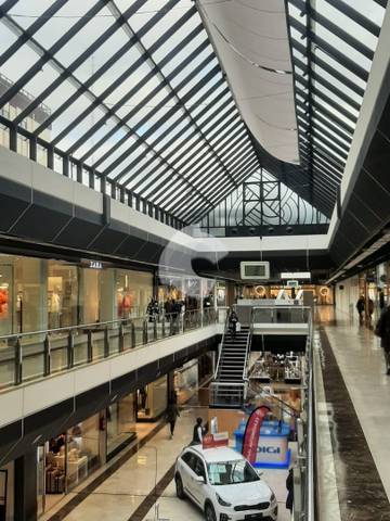 Local comercial en Alquiler en Cuatro Caminos - Plaza de la Cubela