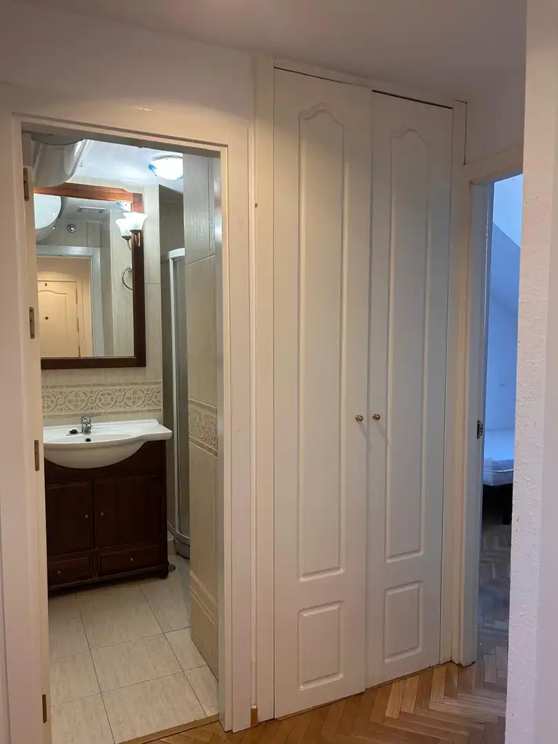 Bathroom of Attic for sale in Aranjuez  with Air Conditioner and Heating