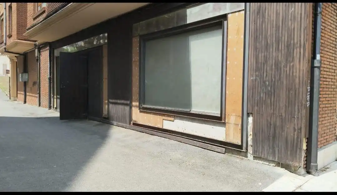 Gewerbefläche zum Verkauf in Calle Cabruñana, imagen 4