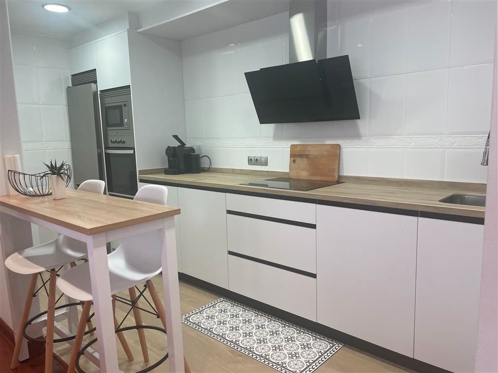 Cuina de Pis en venda en San Vicente de la Barquera amb Calefacció i Moblat