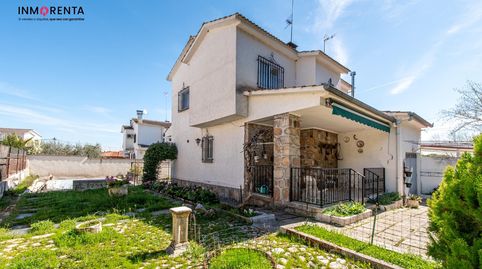 Foto 4 de Casa adosada en venta en Calle Rio Guadalquivir, Villamanta, Madrid